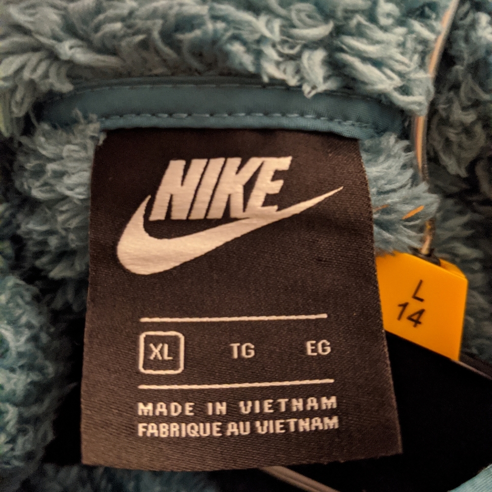 Warm jacket - Picture 2 of 3